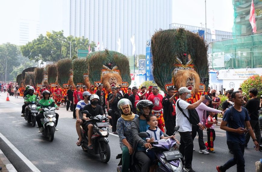 Menteri Muhadjir Serahkan Dokumen Reog Ponorogo untuk Disidangkan di UNESCO