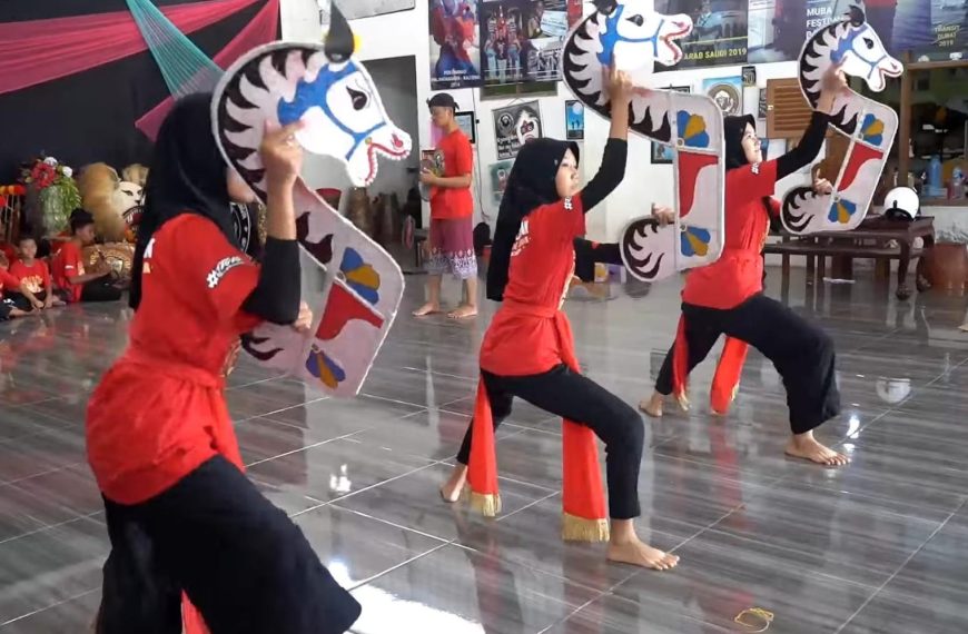 Seniman Reog Ponorogo Terus Bermunculan dari Sanggar Tari