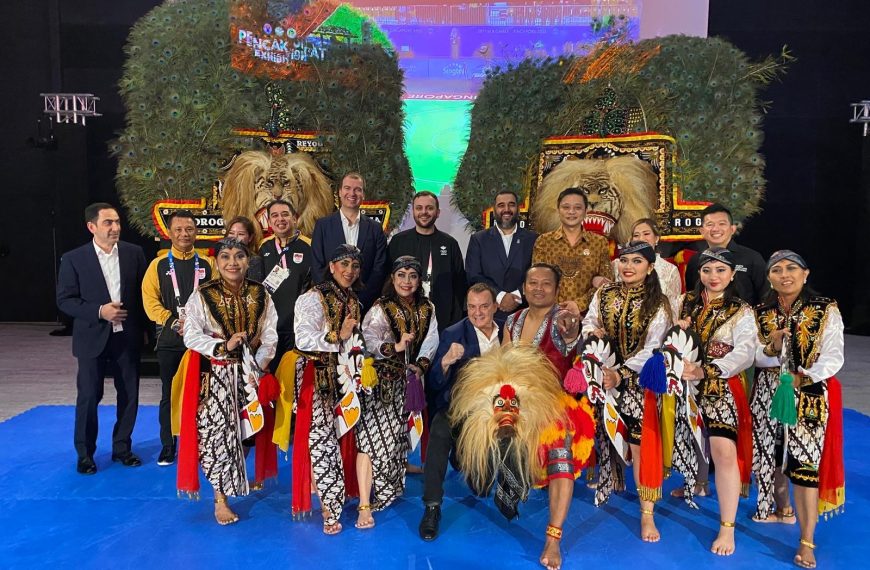 Reog Ponorogo Tampil Dua Kali di Paris, Gemparkan Masyarakat Prancis
