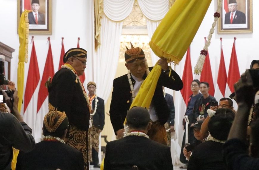 Pakasa Gebang Tinatar 10 Tahun Setia Kawal Bedhol Pusaka Ponorogo di Grebeg Suro