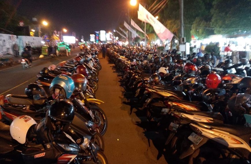 Minim Kebocoran, Retribusi Parkir Grebeg Suro di Alun-Alun Sumbang PAD Puluhan Juta